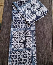 Load image into Gallery viewer, Batik