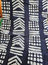 Load image into Gallery viewer, Batik