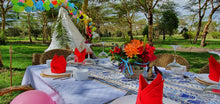 Load image into Gallery viewer, Maji table runner
