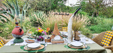 Load image into Gallery viewer, Kijiji table runner