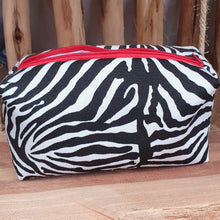 Load image into Gallery viewer, Neseseri