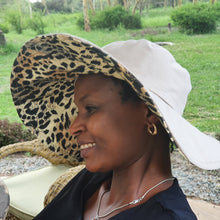 Load image into Gallery viewer, Cat