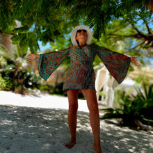 Учитај слику у приказивач галерије,Svilene kratke haljine