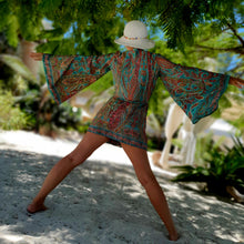 Учитај слику у приказивач галерије,Svilene kratke haljine