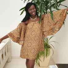 Учитај слику у приказивач галерије,Svilene kratke haljine