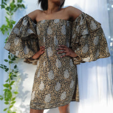 Учитај слику у приказивач галерије,Svilene kratke haljine