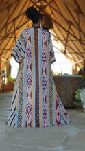 Load image into Gallery viewer, Kimono
