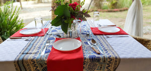 Maji table runner