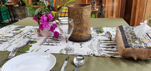 Load image into Gallery viewer, Kijiji table runner
