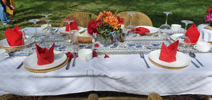 Maji table runner