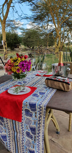 Maji table runner