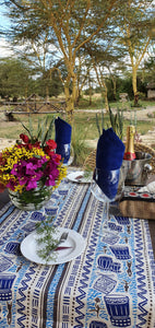 Maji table runner