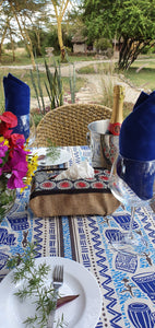 Maji table runner