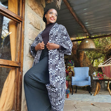 Load image into Gallery viewer, Kimono

