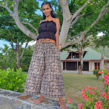 Load image into Gallery viewer, Palazzo trousers
